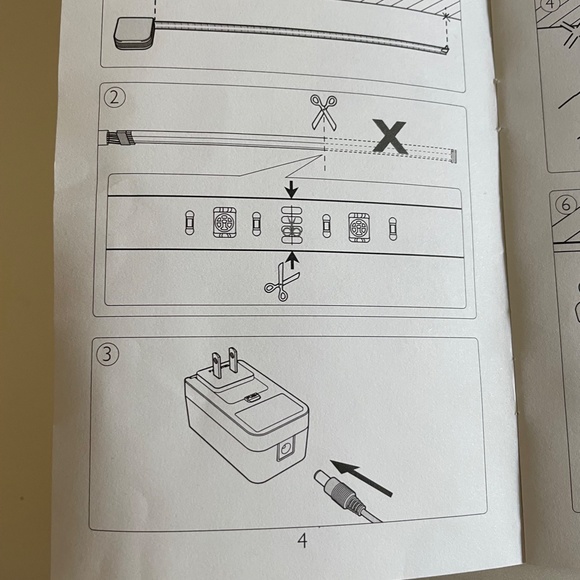 Philips Hue Smart Light  lightstrip w/regular and multicolored lights - Picture 9 of 12